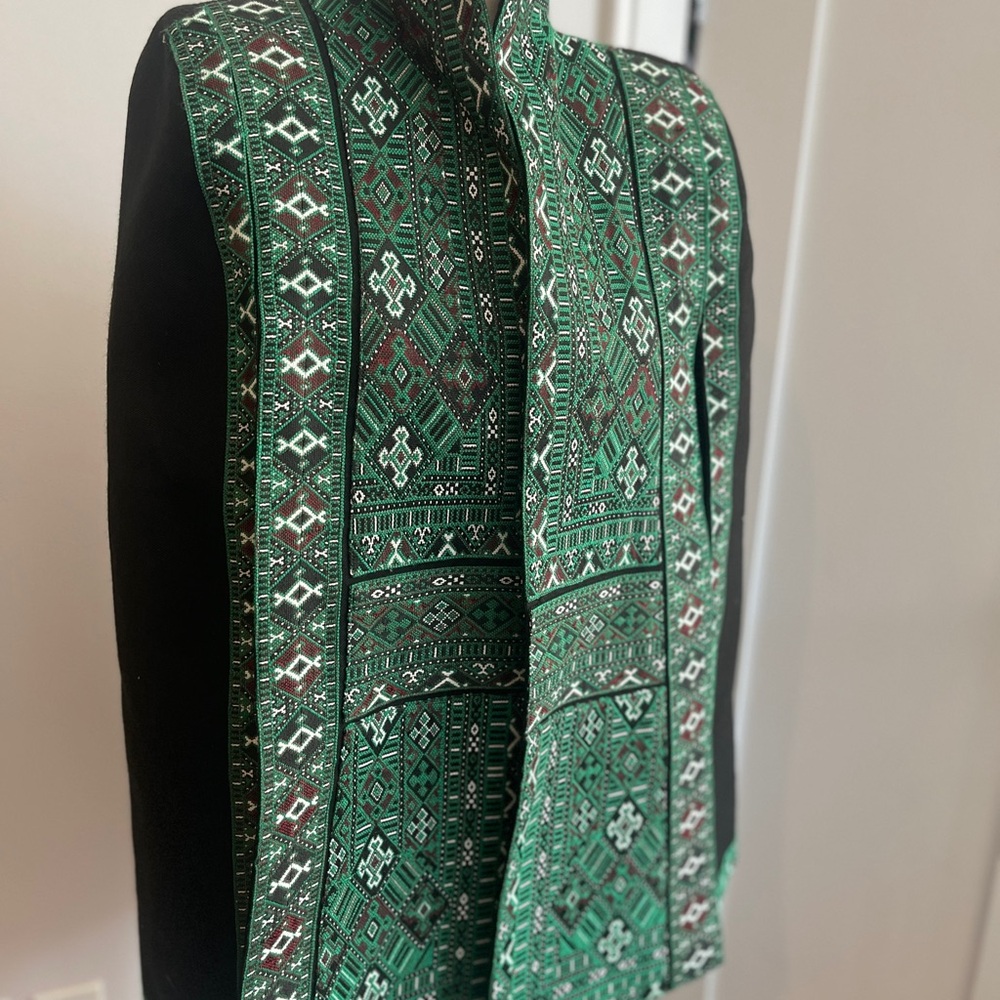 Green Ethnic/ Tribal Embroidered Patterned Cape Jacket